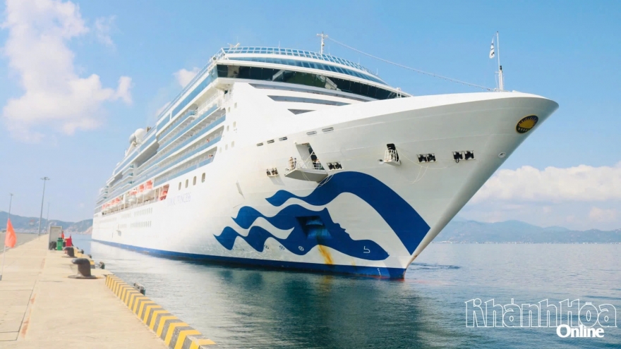 Coral Princess brings 1,800 international visitors to Khanh Hoa